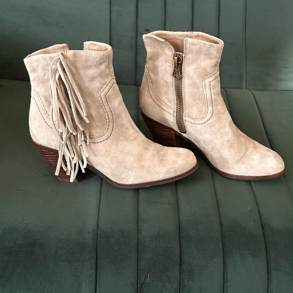 Sam Edelman Louie Boots Grey Suede with Fringe Ankle Booties - Picture 8 of 8